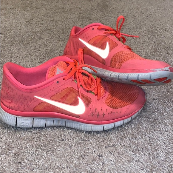 Nike Shoes - Pink Nike Running Shoes